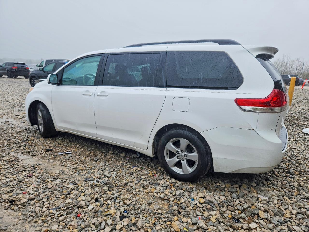 Toyota Sienna Le