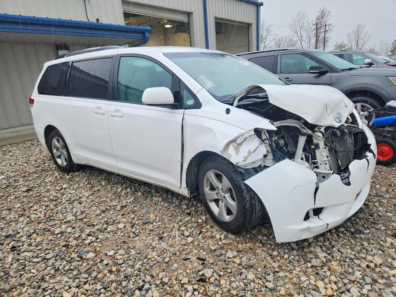 Toyota Sienna Le