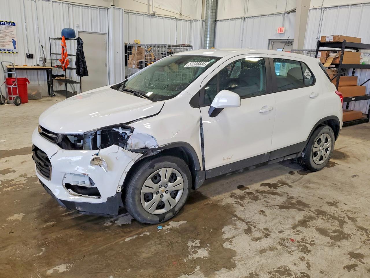 Salvage Chevrolet Trax Image