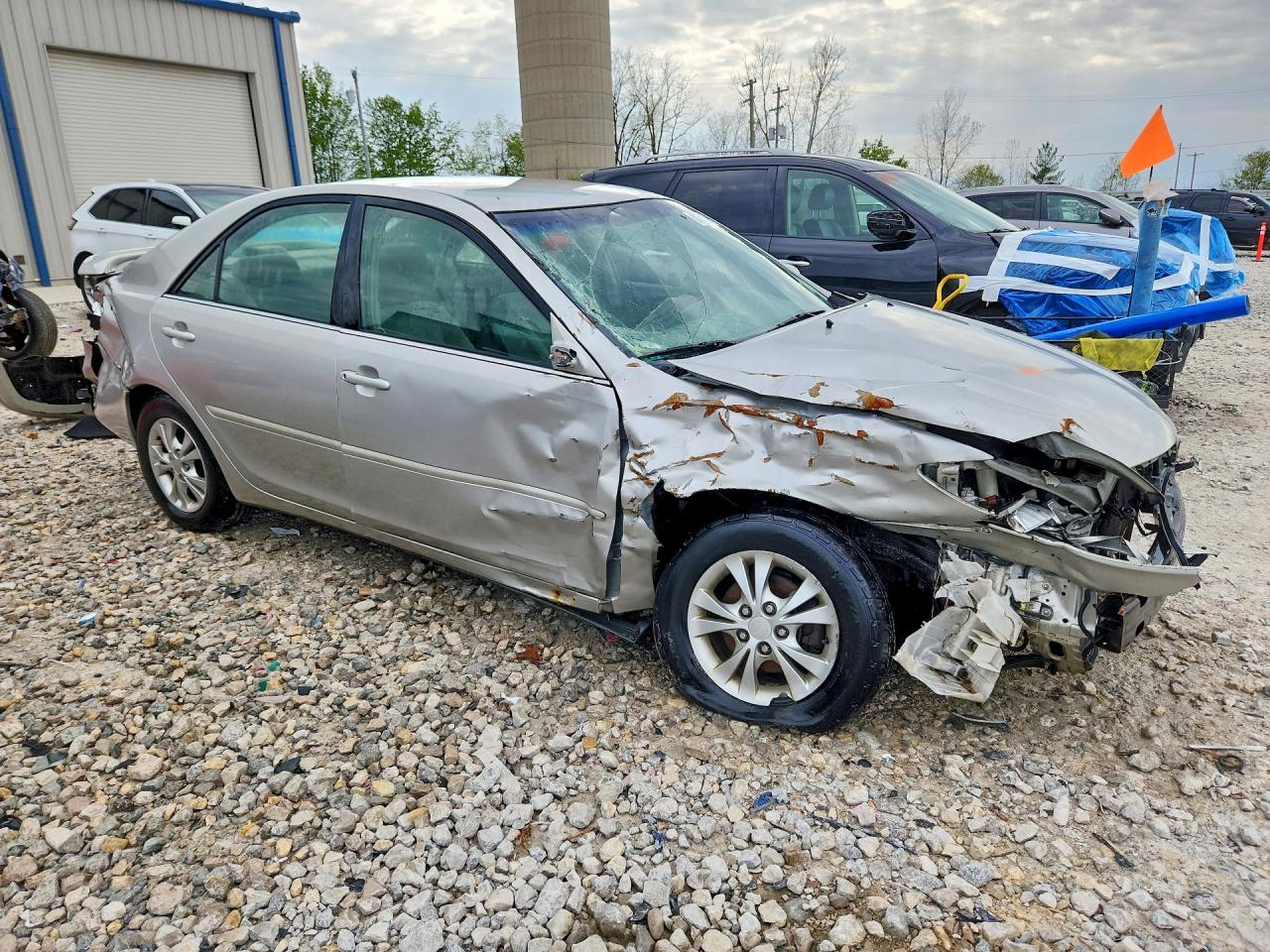 Toyota Camry Le V6
