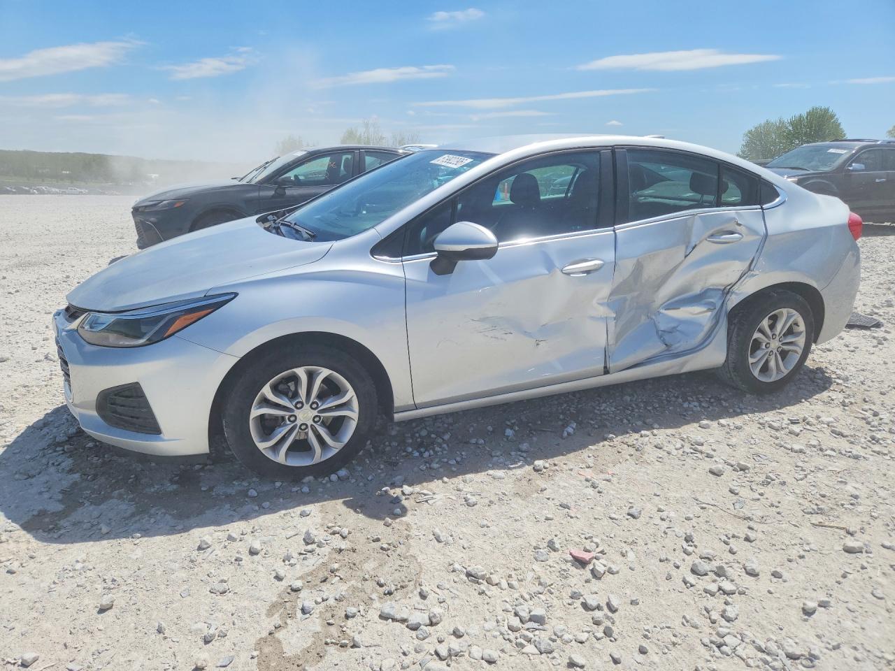 Salvage Chevrolet Cruze Image