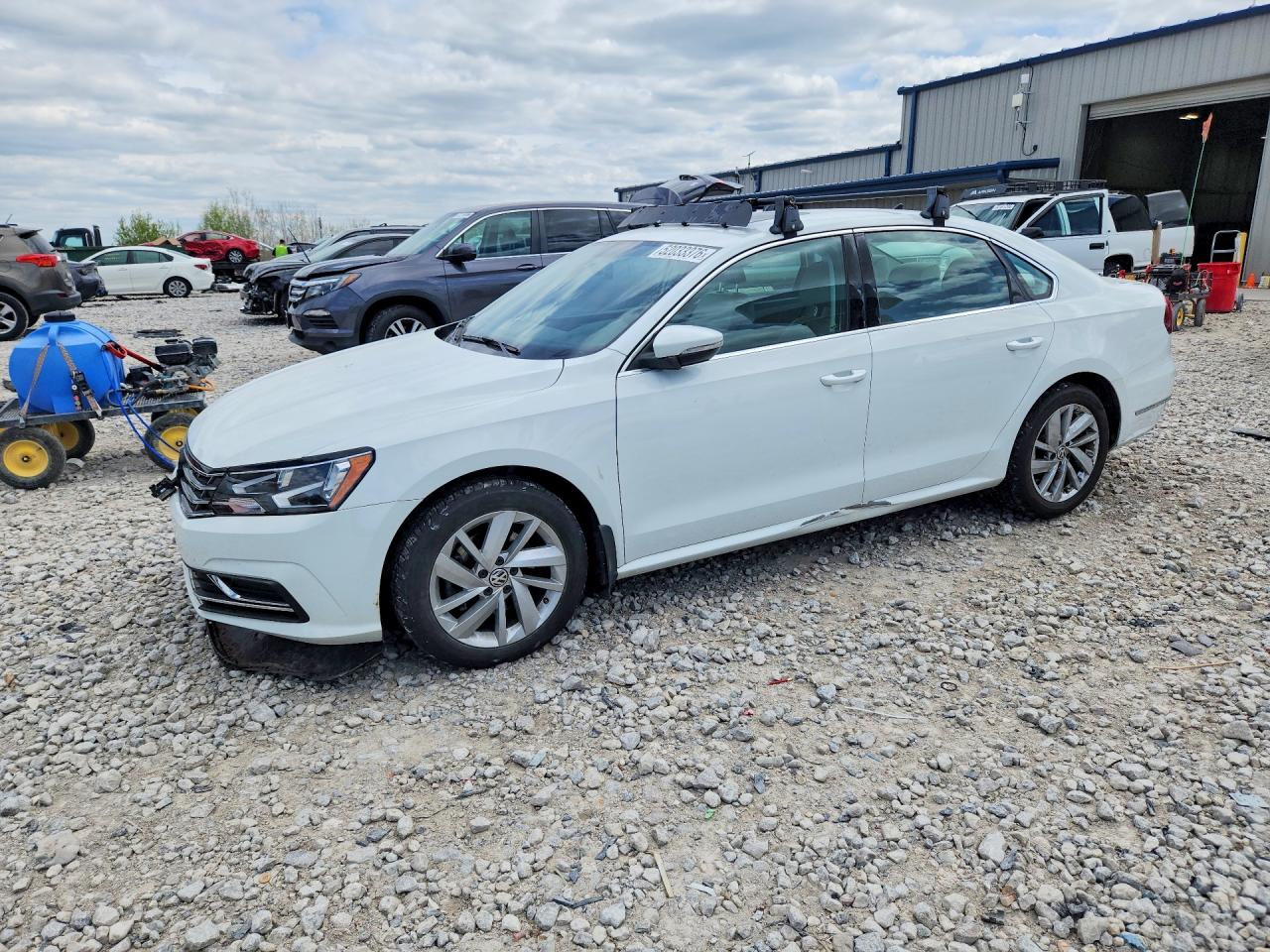 Salvage Volkswagen Passat Image