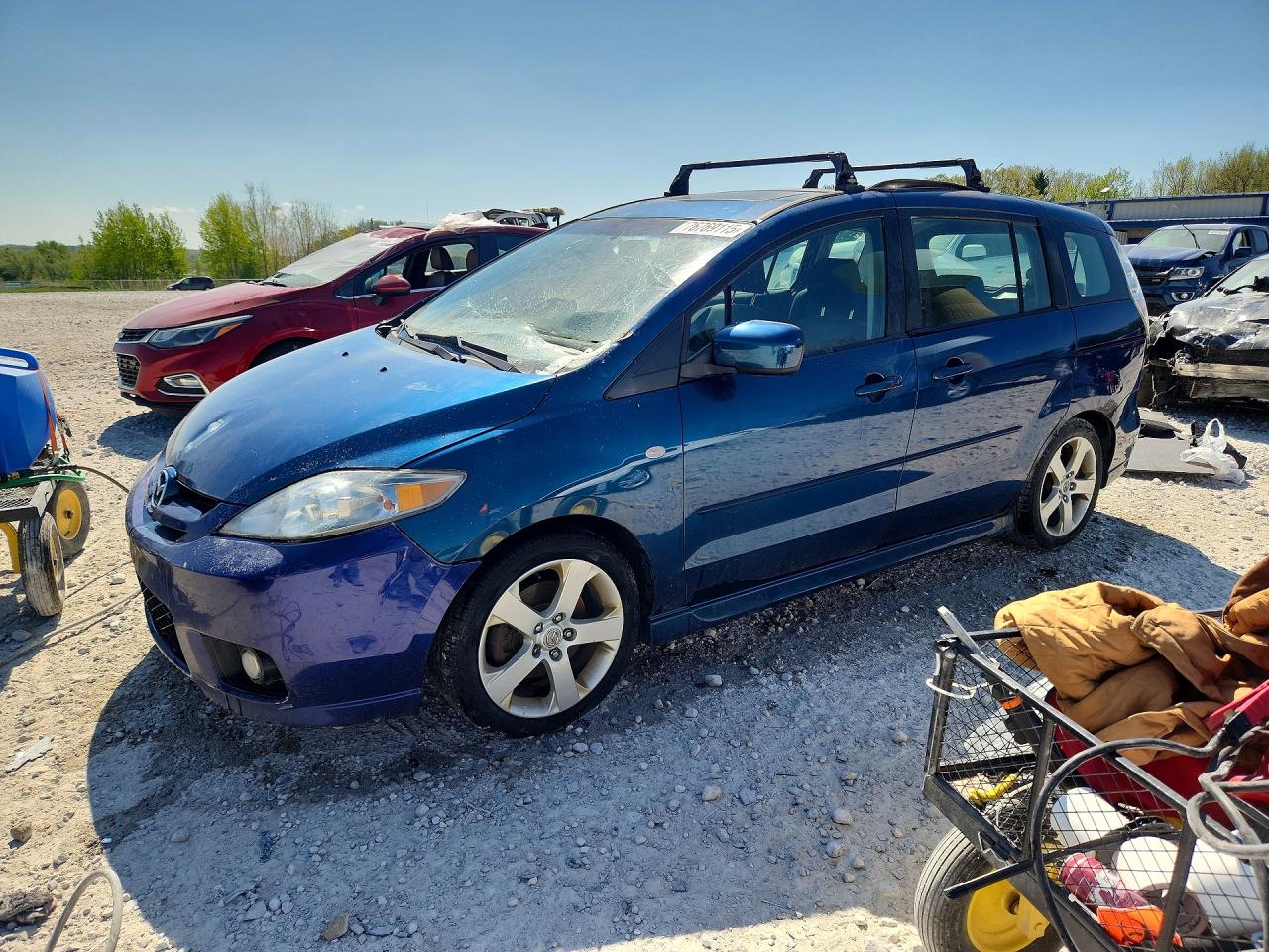 Salvage Mazda 5 Image