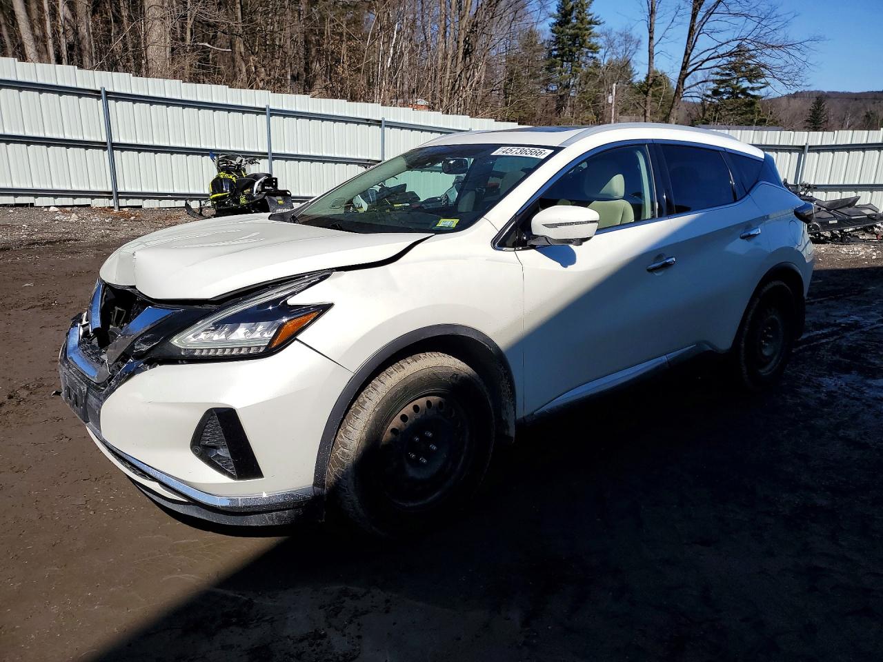 Salvage Nissan Murano Image