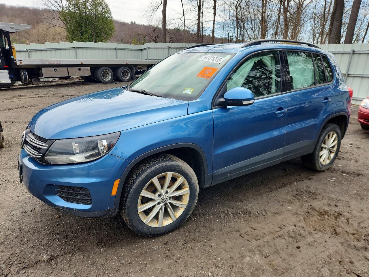 Salvage Volkswagen Tiguan Image
