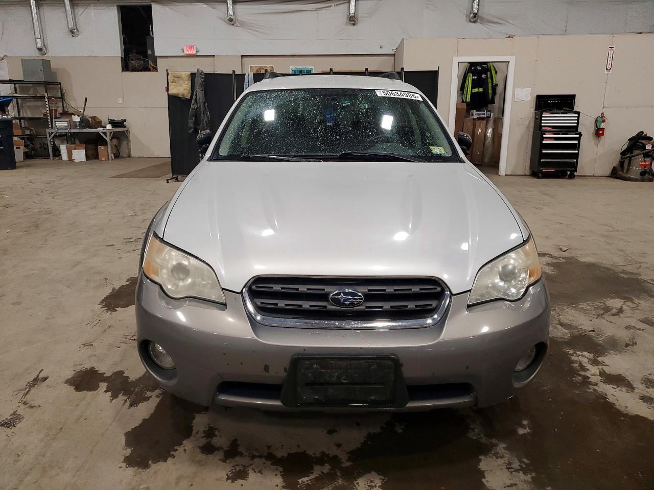 Subaru Legacy Outback 2.5i