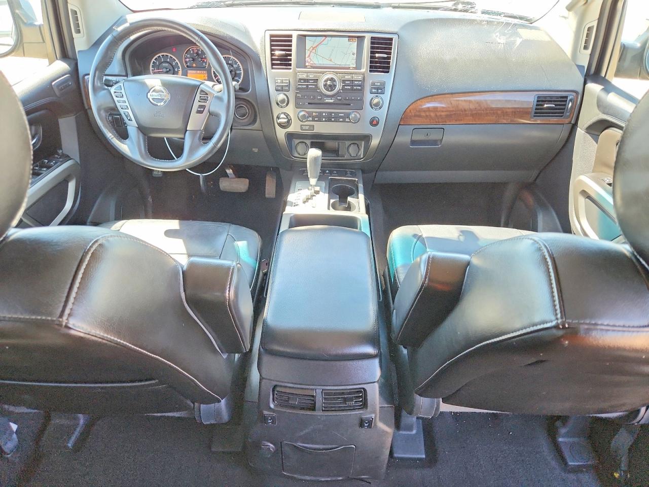 Nissan Armada Platinum