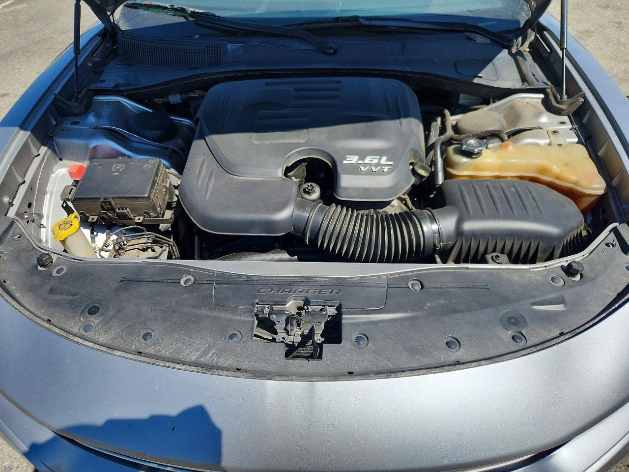 Dodge Charger Se