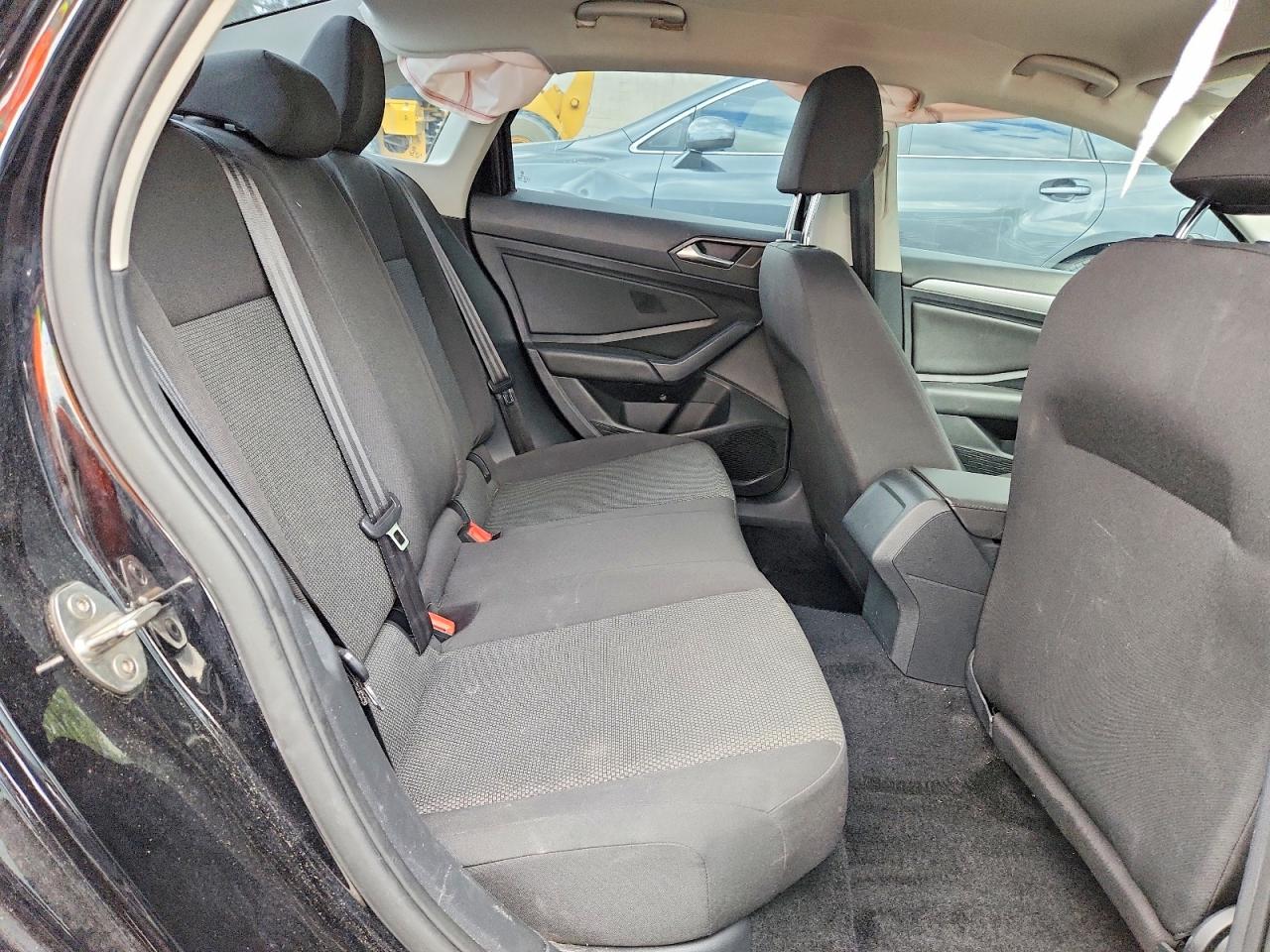 Volkswagen Jetta S