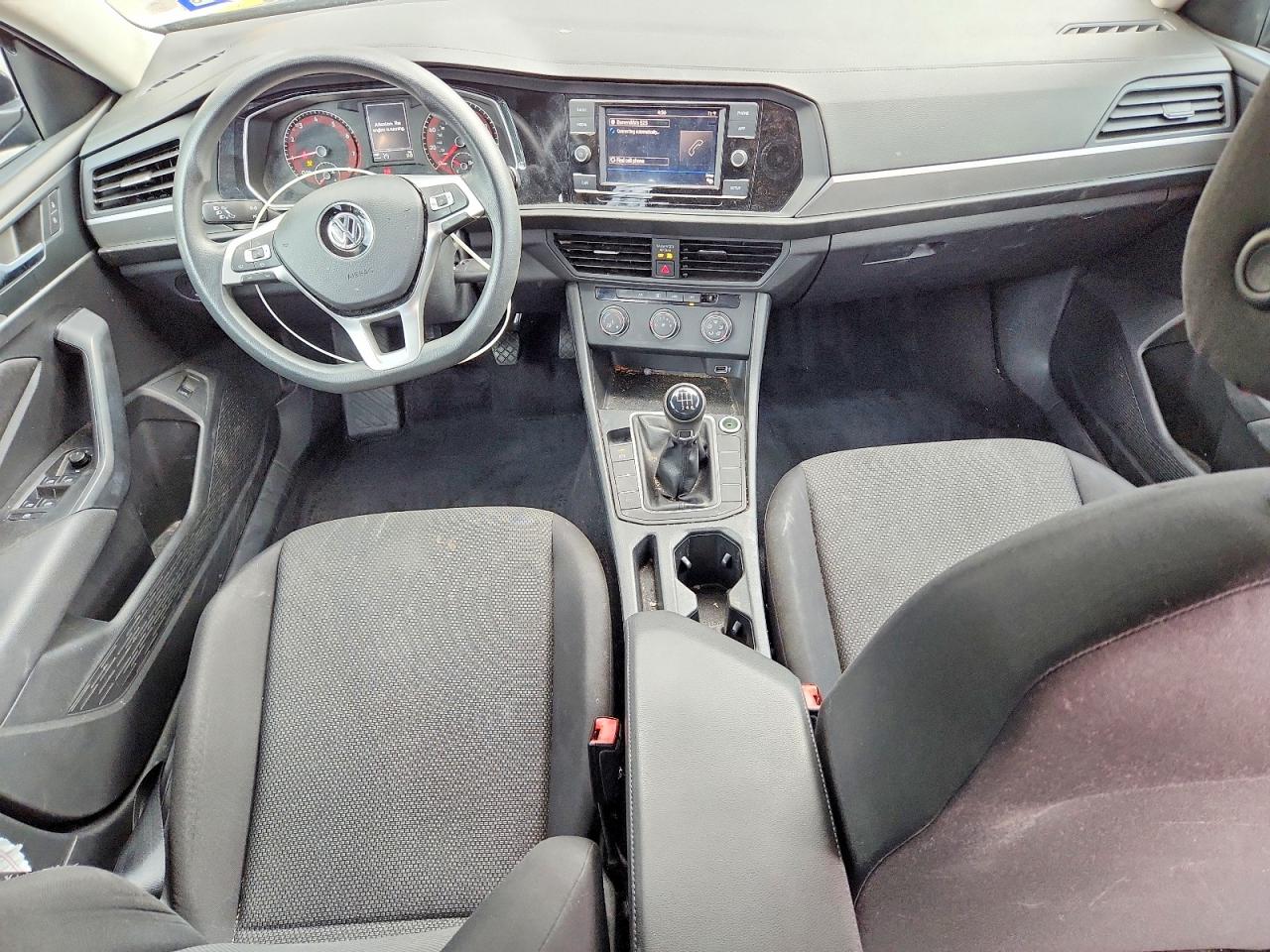 Volkswagen Jetta S