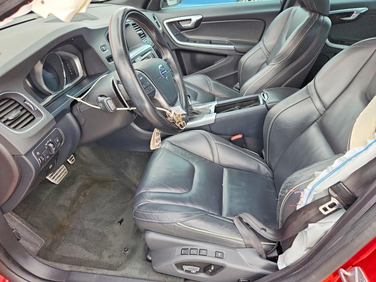 Volvo S60 R Design