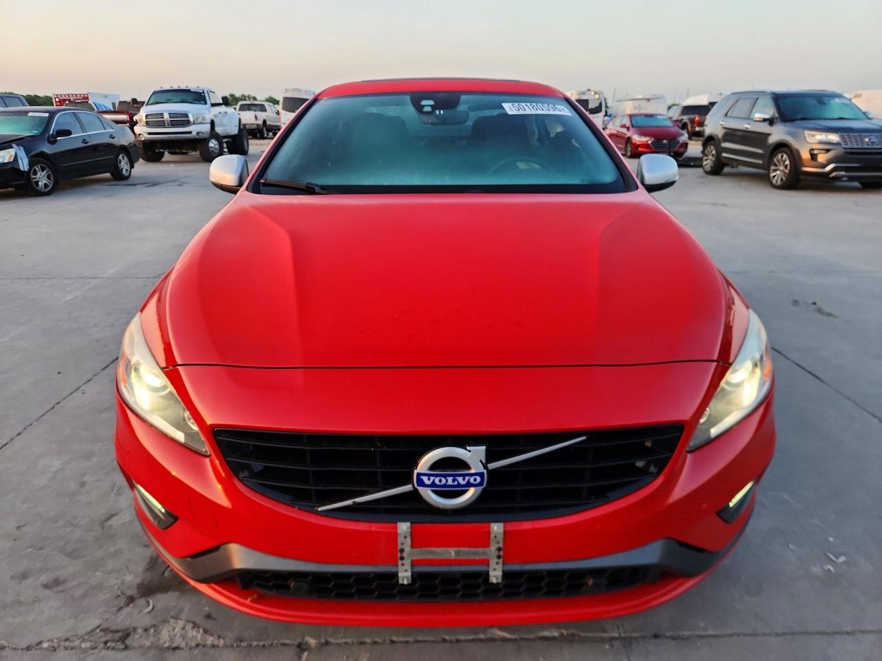 Volvo S60 R Design