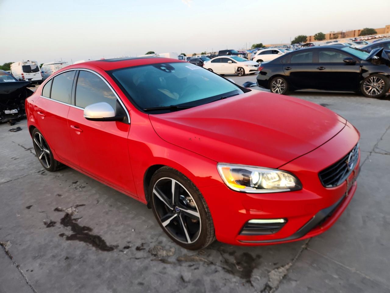Volvo S60 R Design