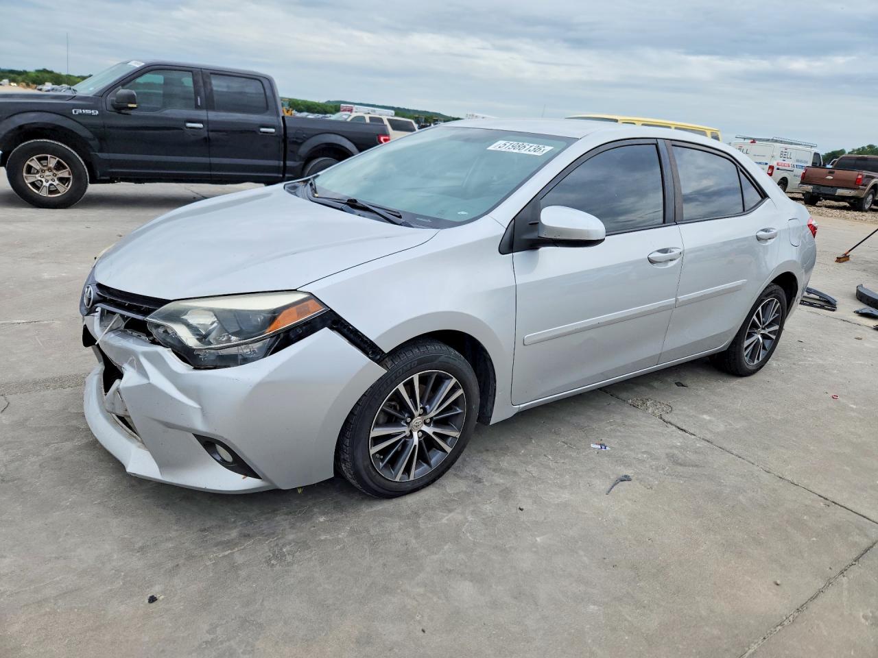 Salvage Toyota Corolla Image