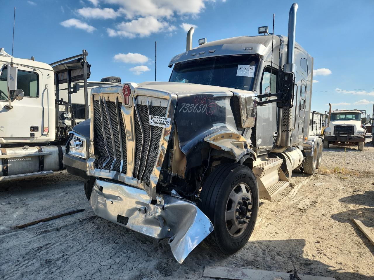 Kenworth W900
