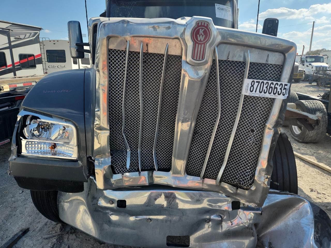 Kenworth W900