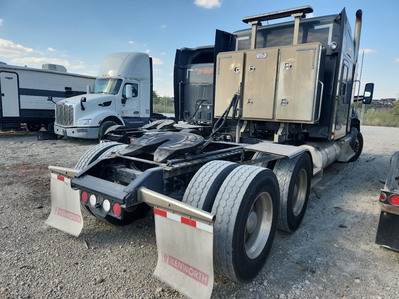 Kenworth W900