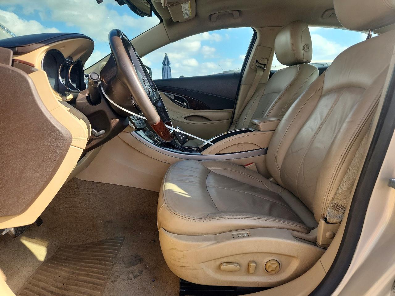 Buick LaCrosse Premium