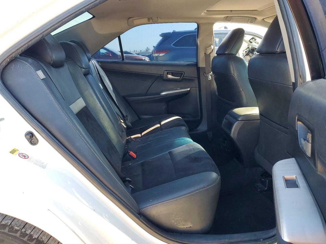 Toyota Camry Se V6