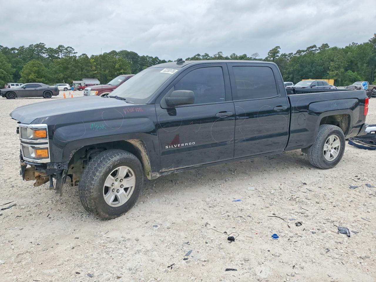 Salvage Chevrolet Silverado Image