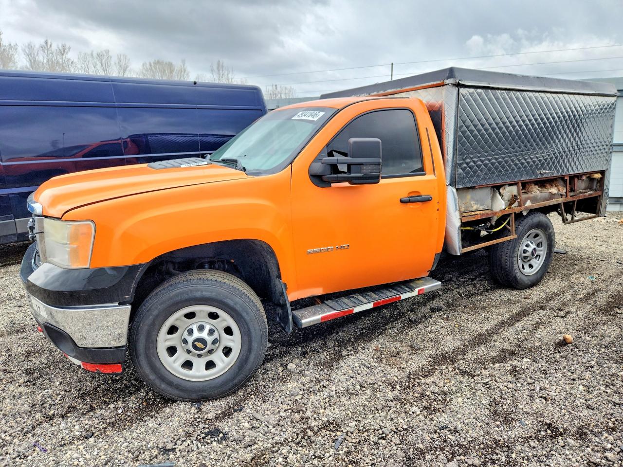 Salvage GMC Sierra Image