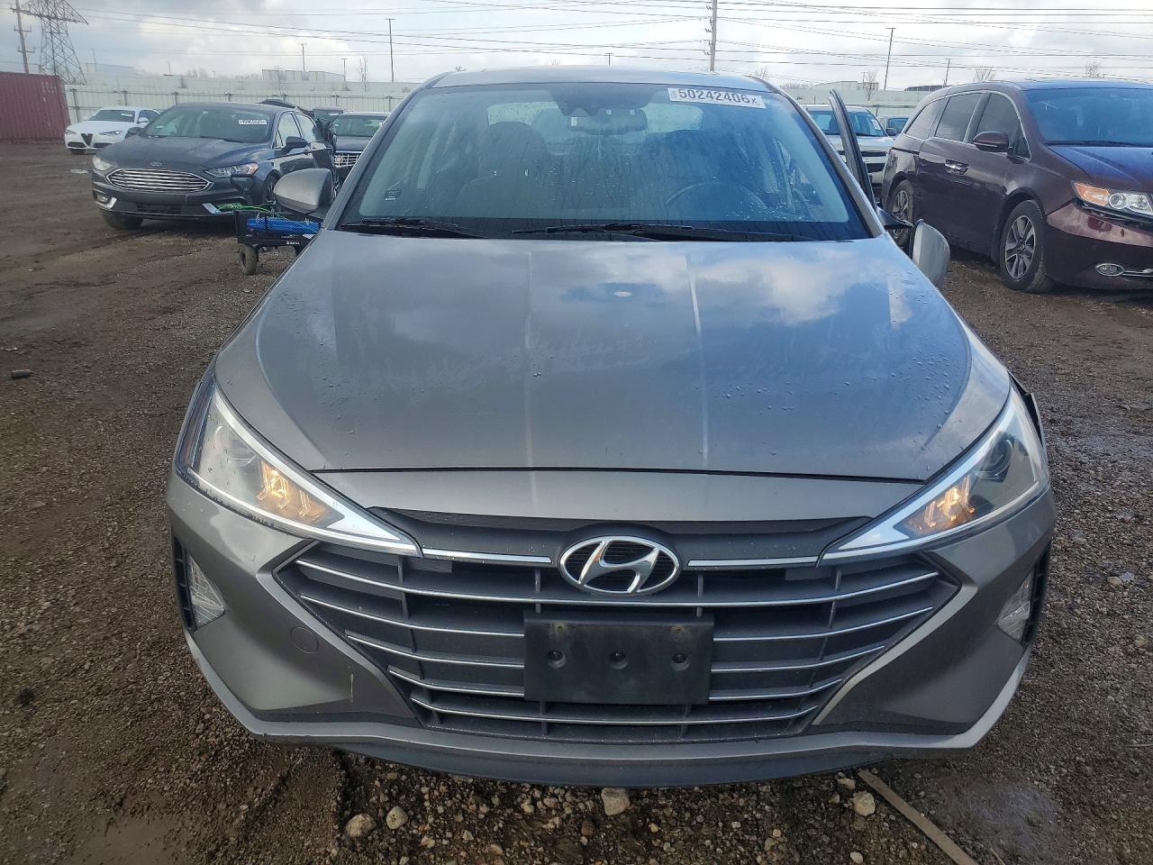 Hyundai ELANTRA Value Edition