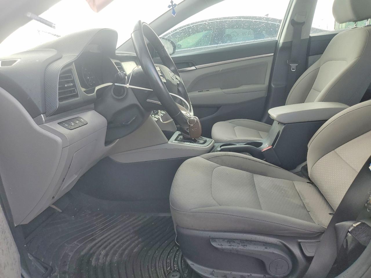 Hyundai ELANTRA Value Edition