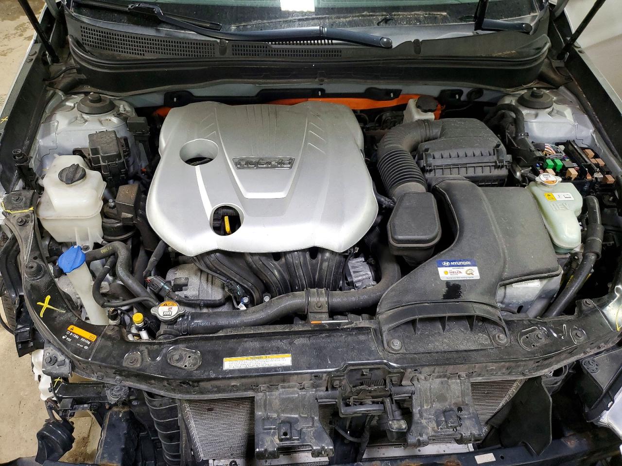 Hyundai SONATA Hybrid