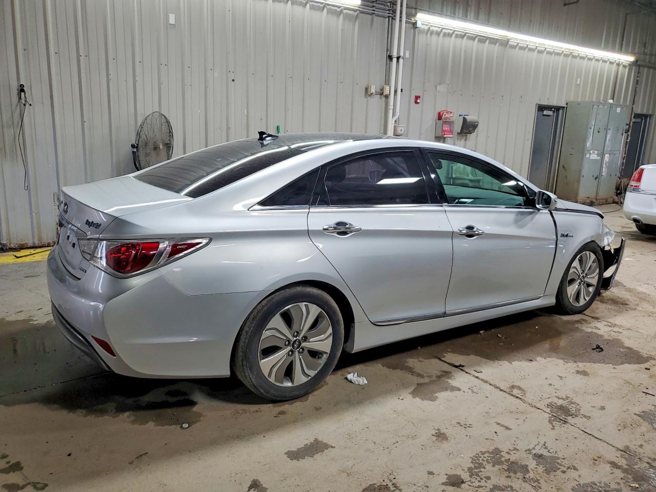 Hyundai SONATA Hybrid