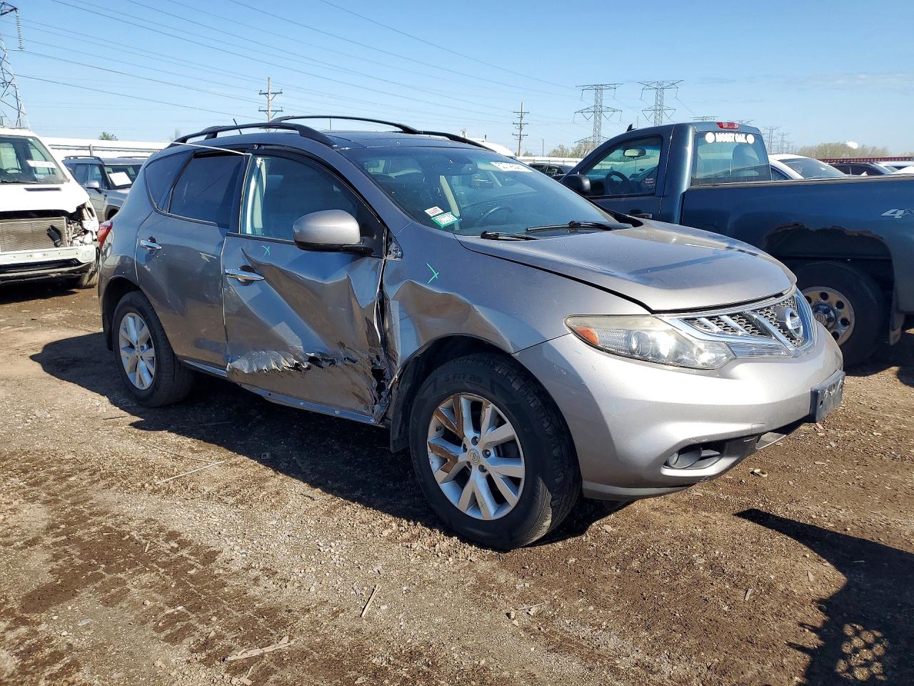 Nissan Murano S