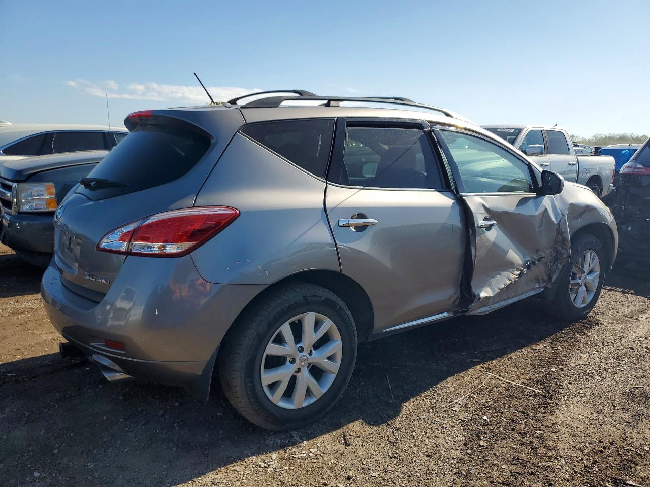 Nissan Murano S