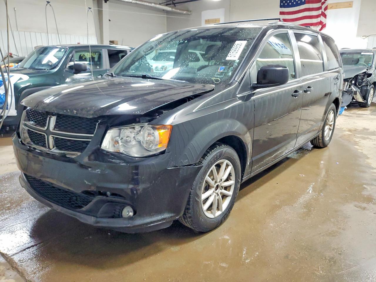 Salvage Dodge Caravan Image