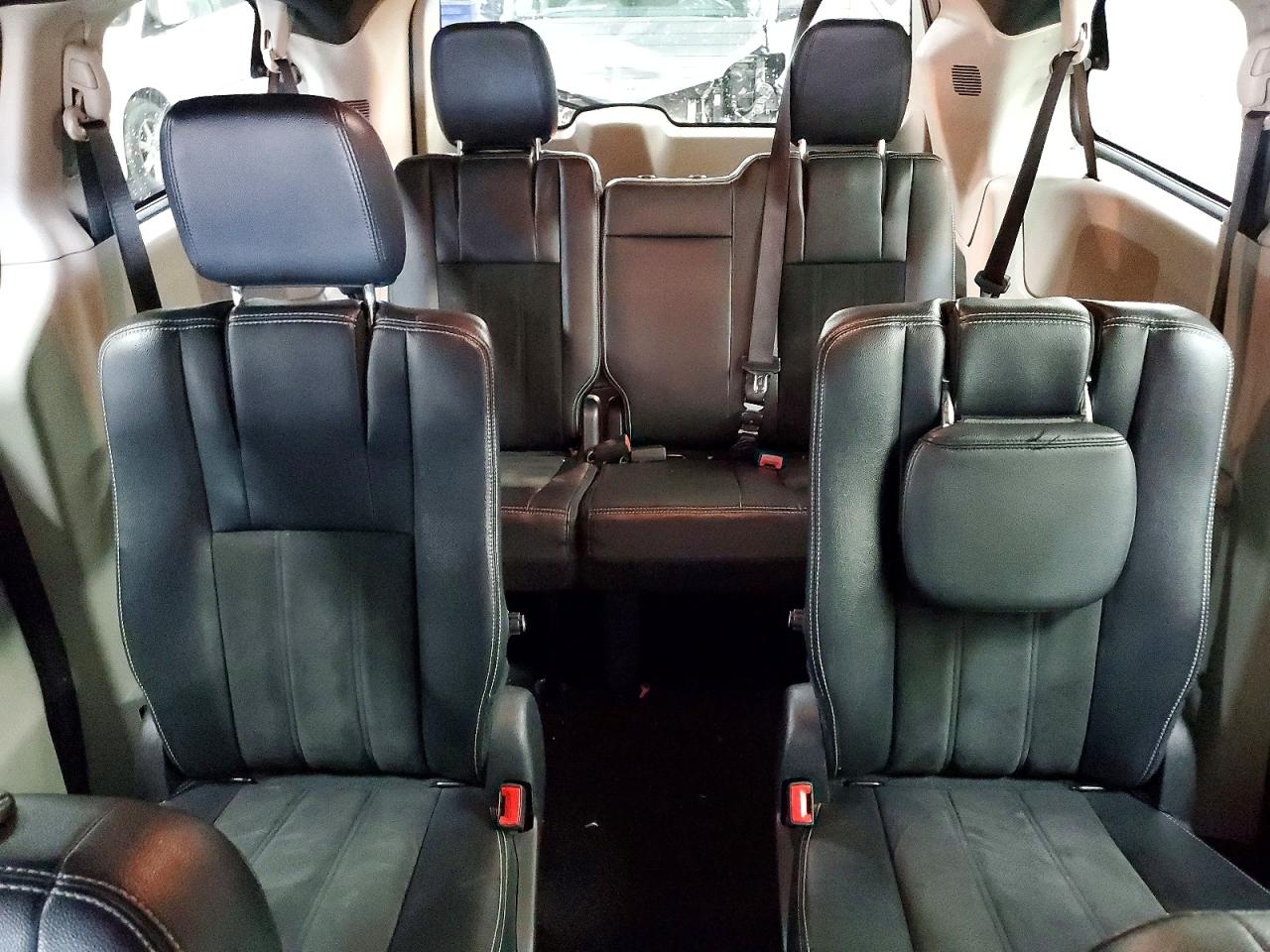 Dodge Caravan Sxt