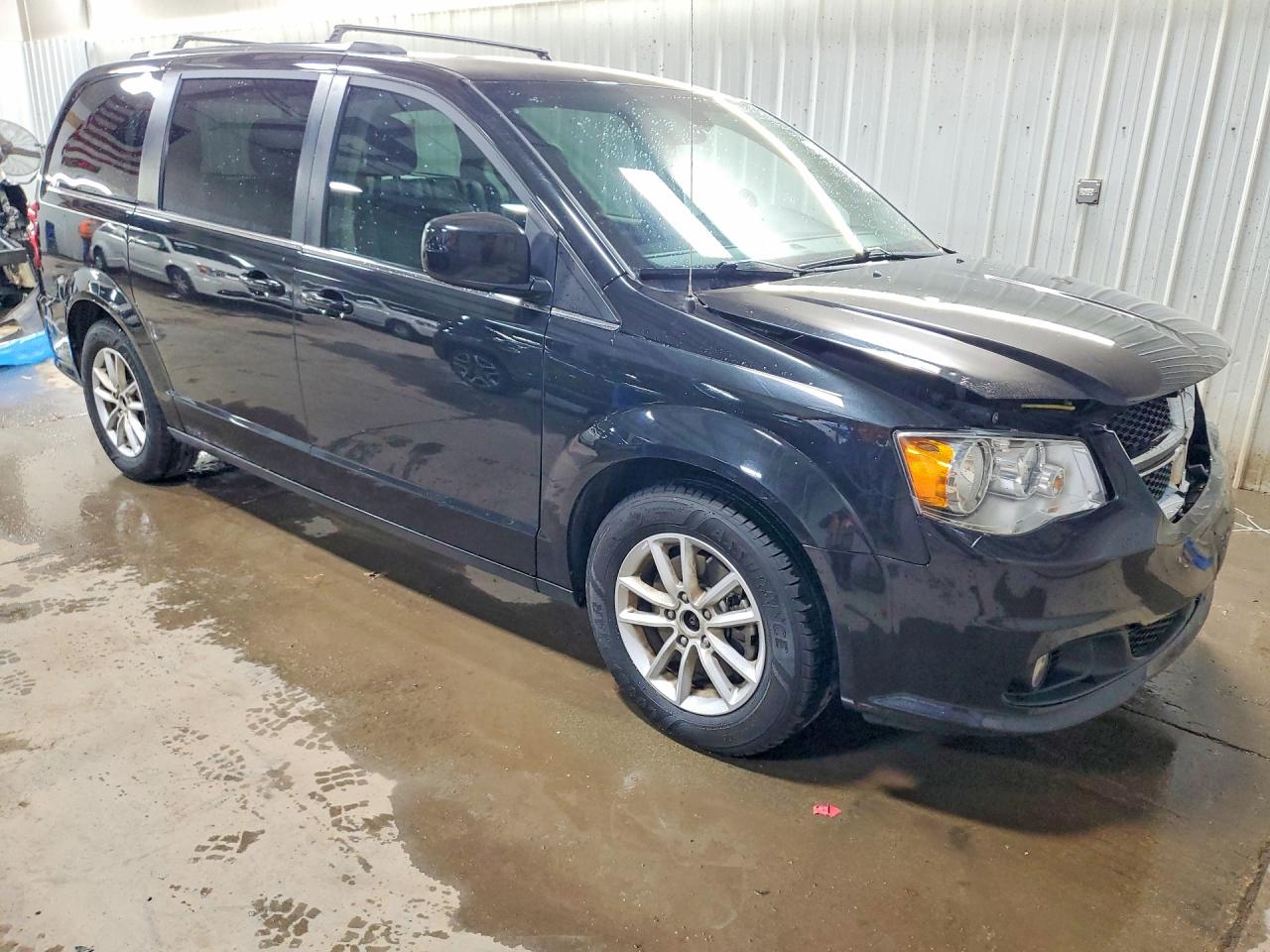 Dodge Caravan Sxt
