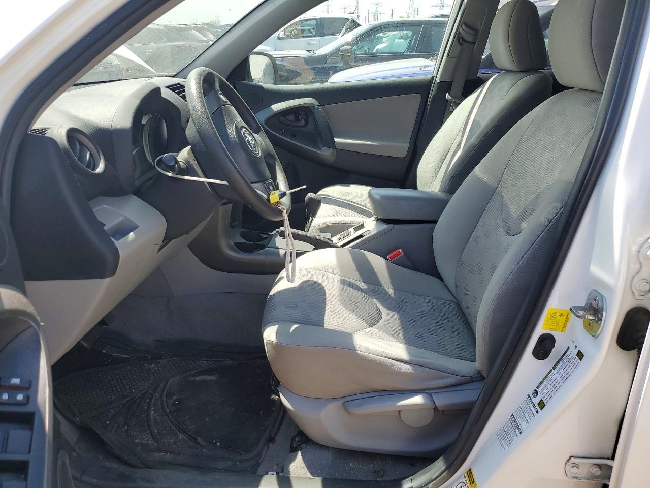 Toyota RAV4 Base