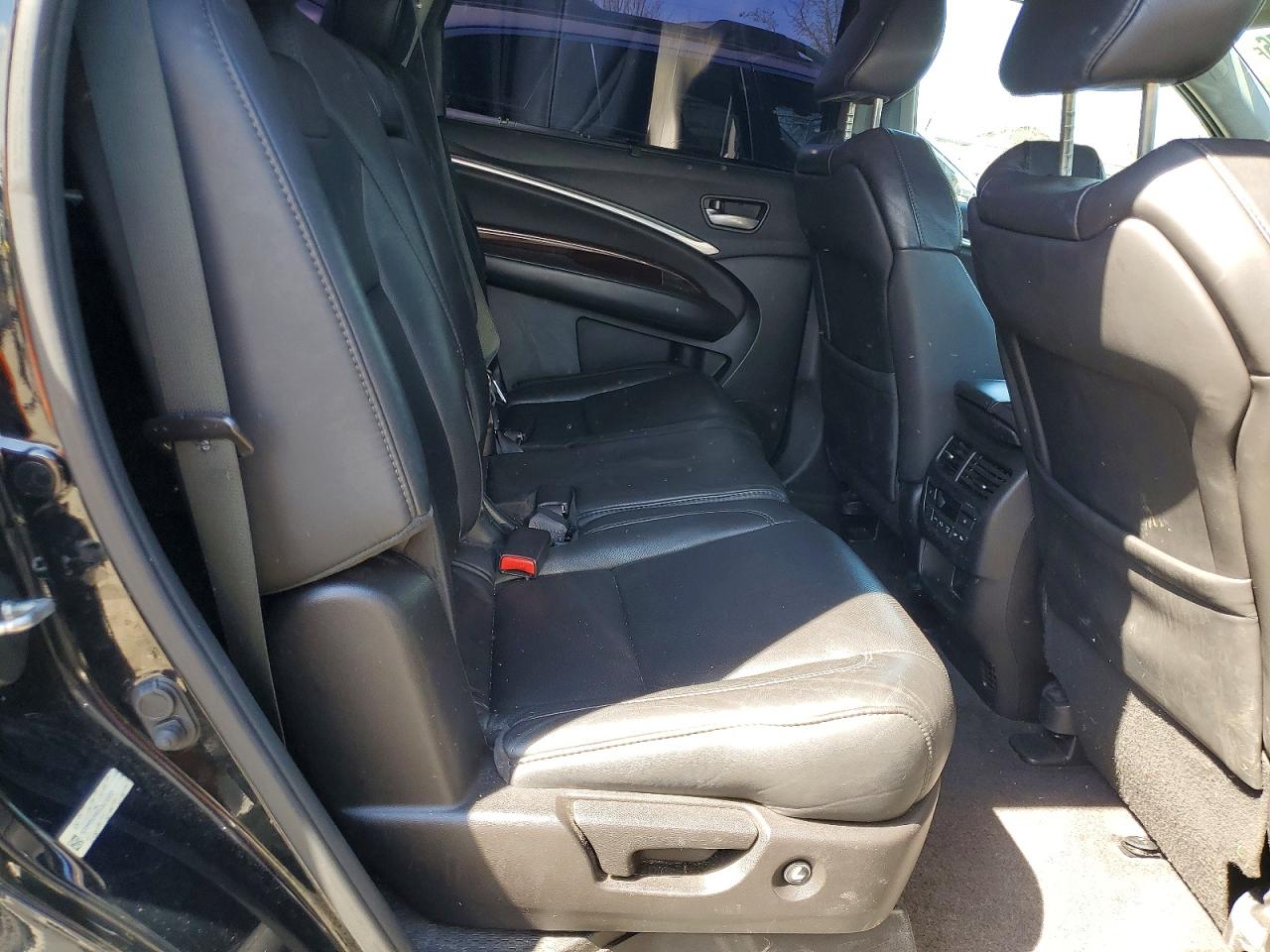 Acura MDX Advance