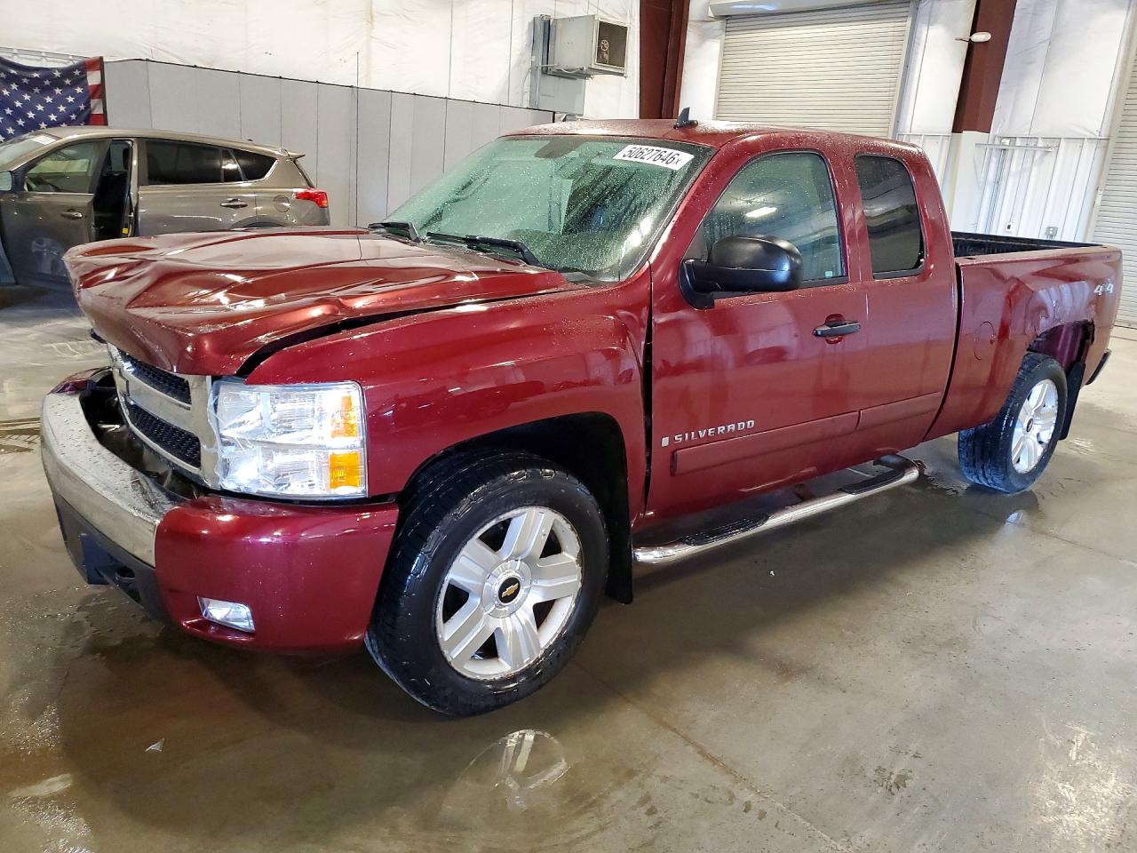 Salvage Chevrolet Silverado Image