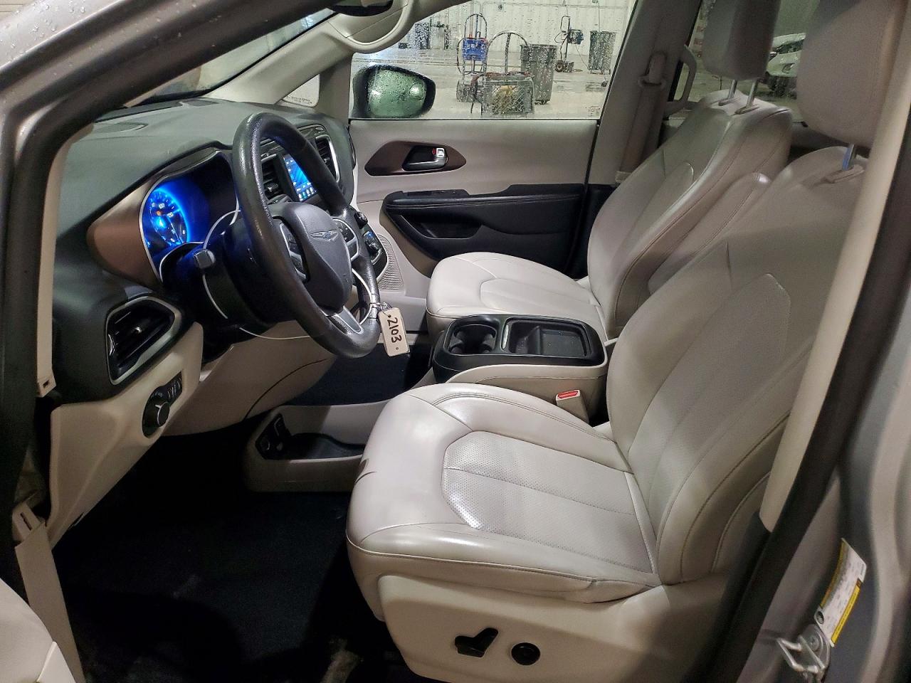 Chrysler Minivan Lxi