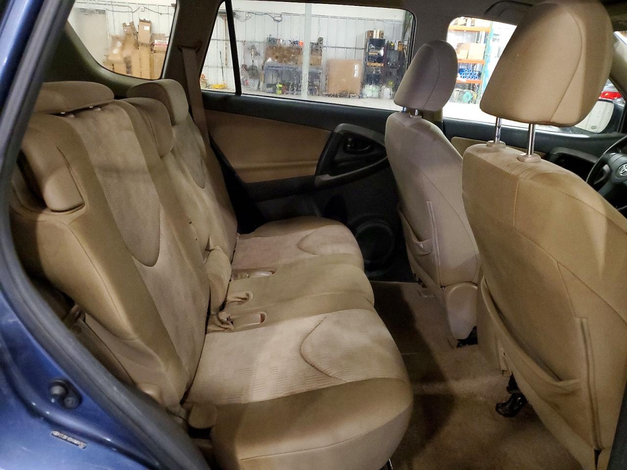Toyota RAV4 Base