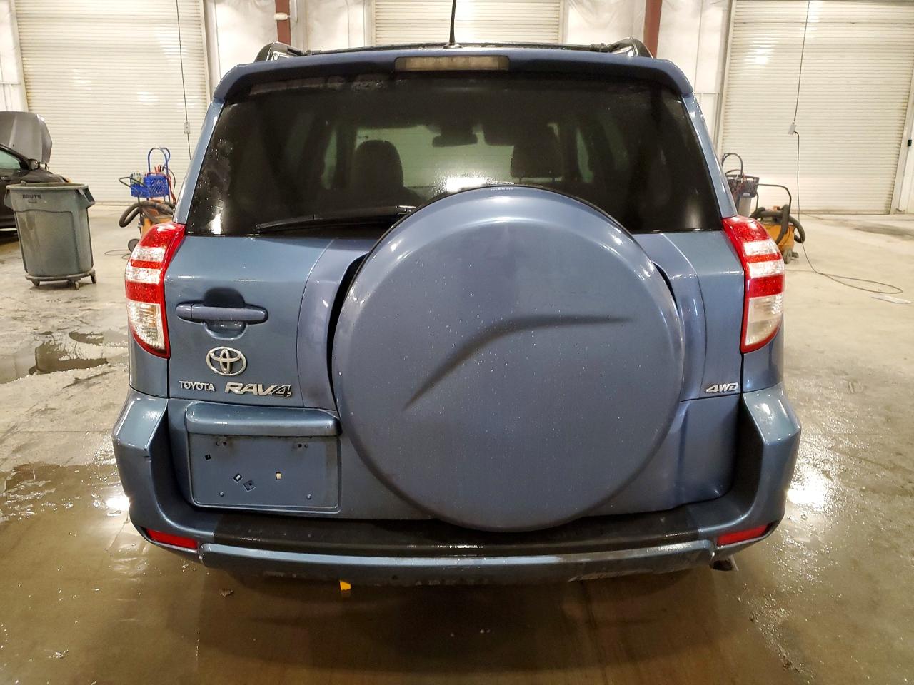 Toyota RAV4 Base