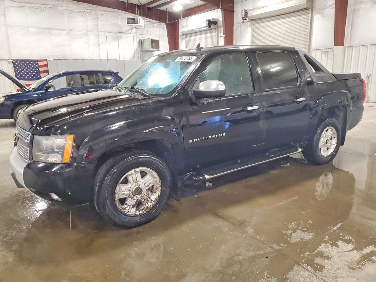 Salvage Chevrolet Avalanche Image
