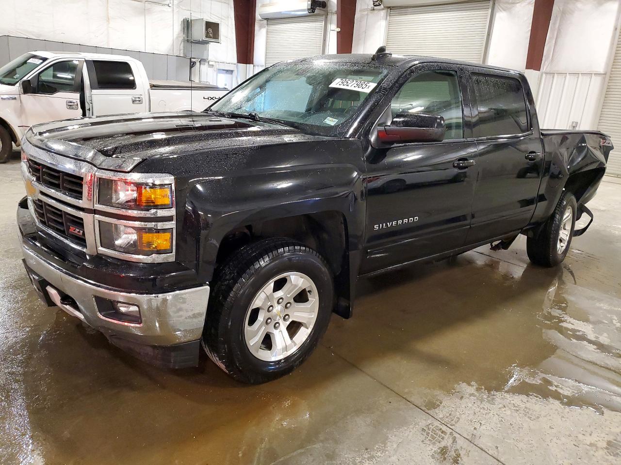 Salvage Chevrolet Silverado Image