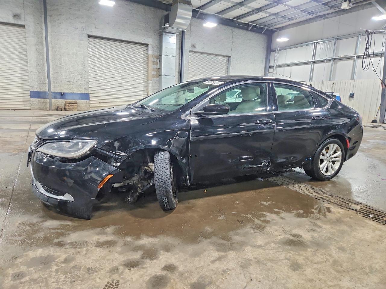 Salvage Chrysler 200 Image
