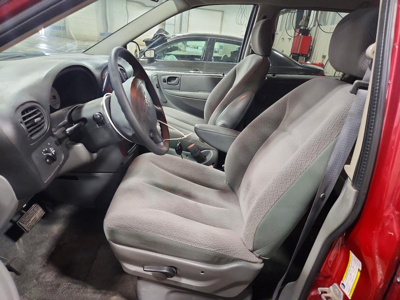 Chrysler Minivan Lx