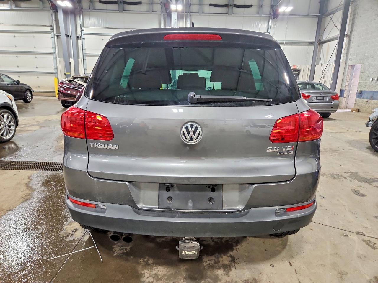 Volkswagen Tiguan S