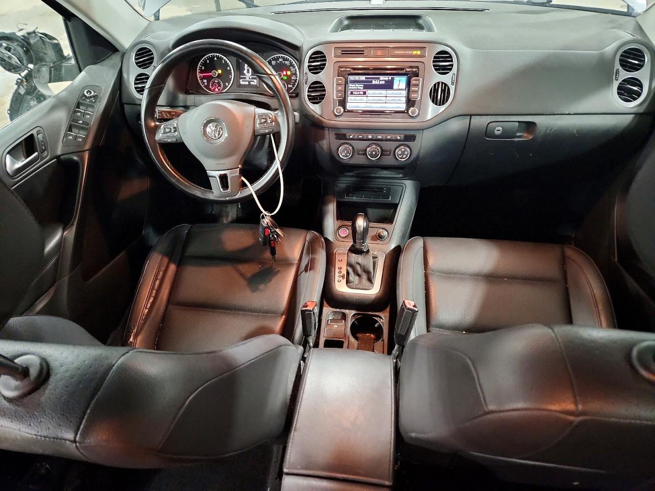 Volkswagen Tiguan S