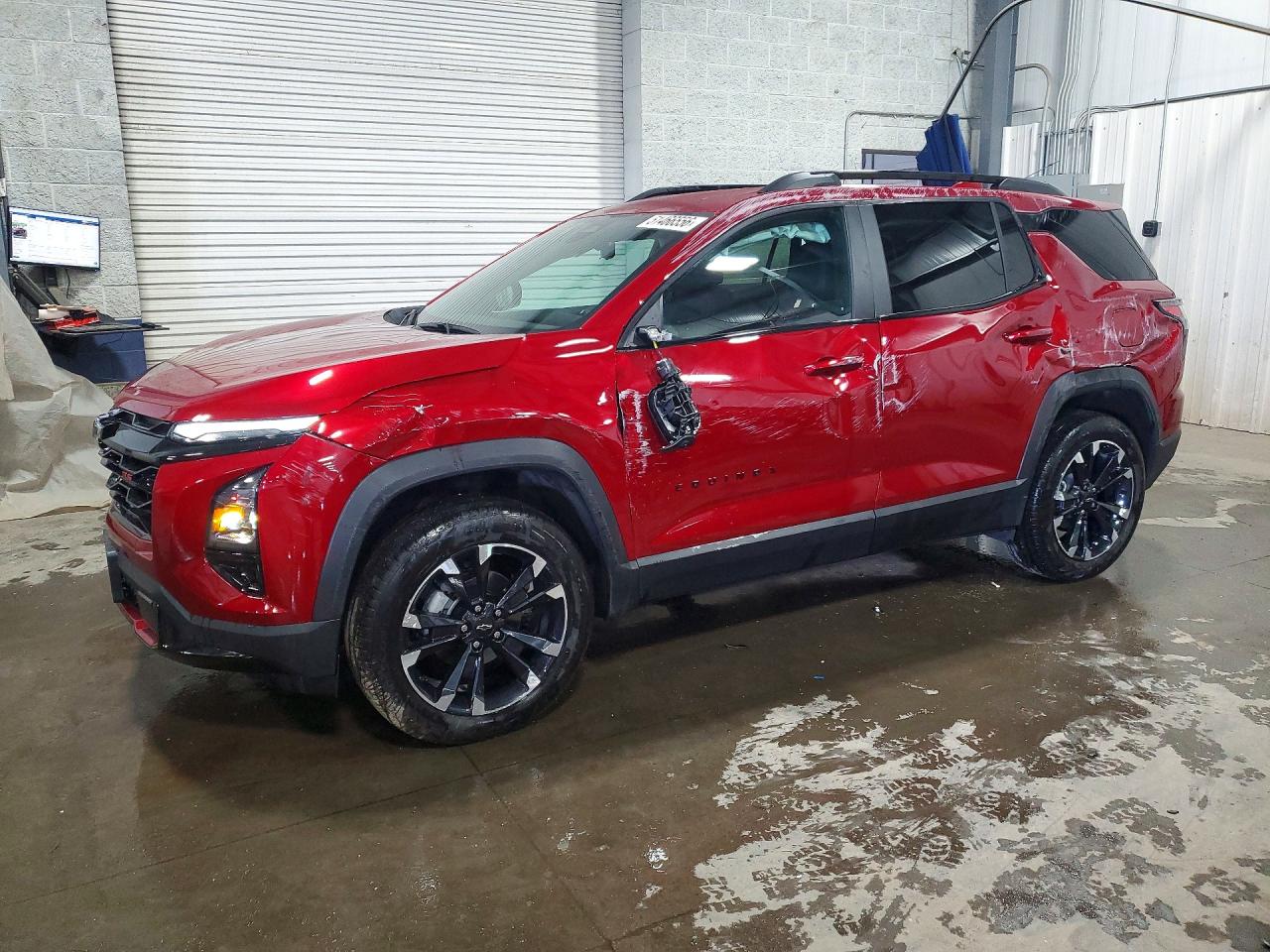 Salvage Chevrolet Equinox Image