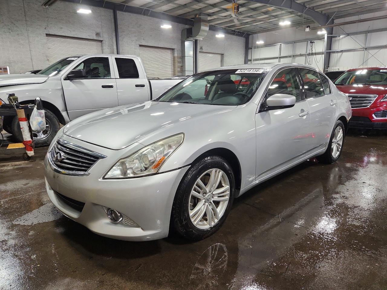 Salvage INFINITI G37 Image