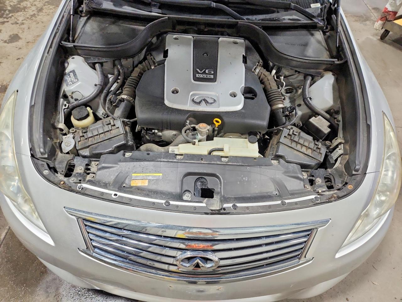 INFINITI G37 X