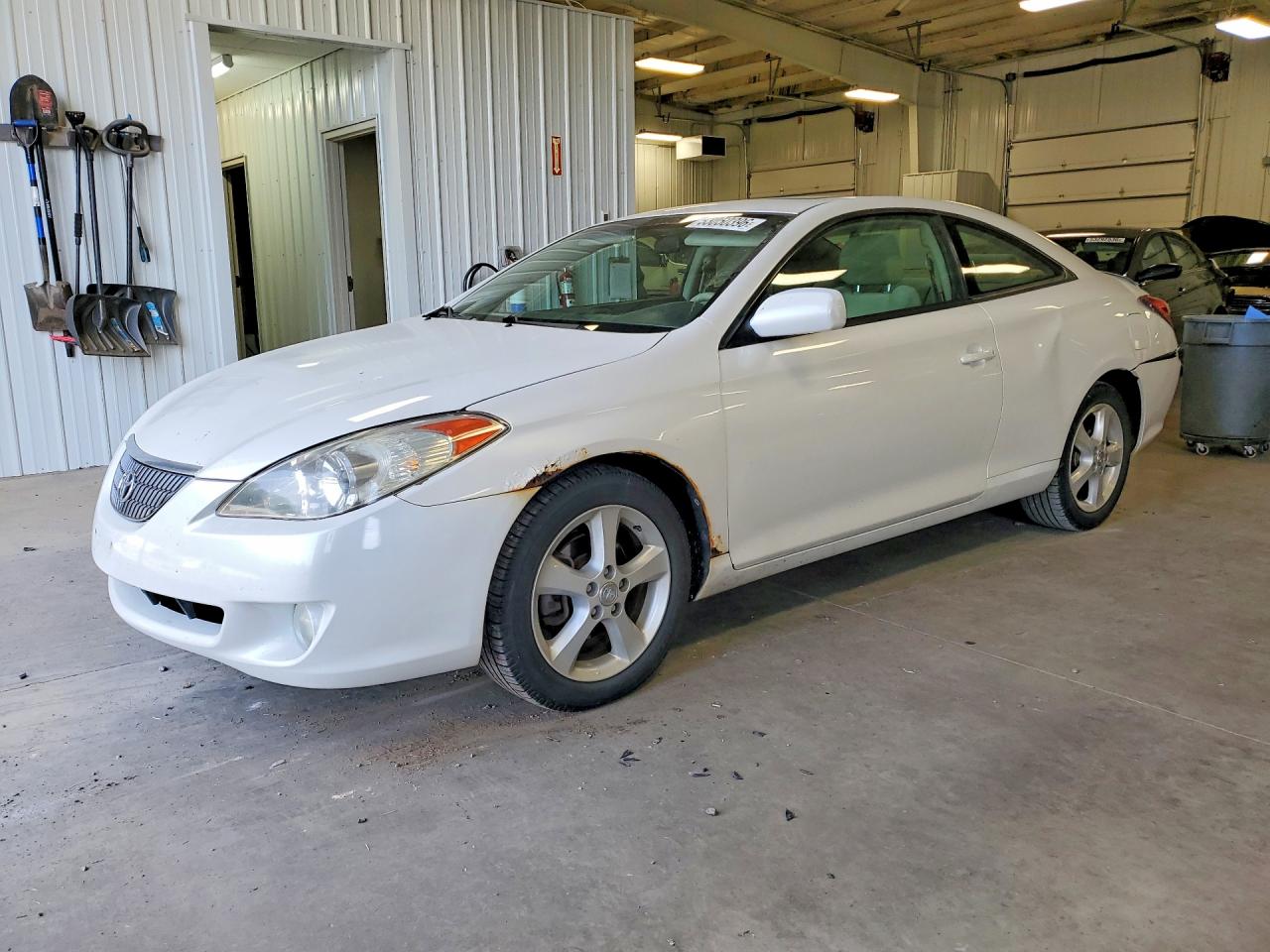 Salvage Toyota Camry Image